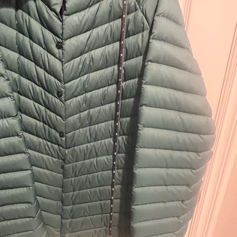 lululemon athletica Forest Green Puffer Jacket - Picture 6 of 6